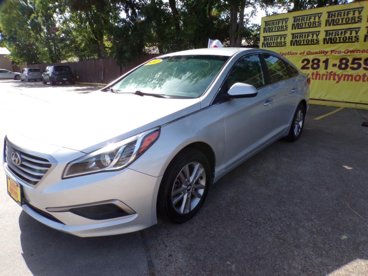 2017 Hyundai Sonata (5NPE24AF7HH) , located at 16710 Clay Rd., Houston, TX, 77084, (281) 859-7900, 29.834864, -95.656166 - Photo#3