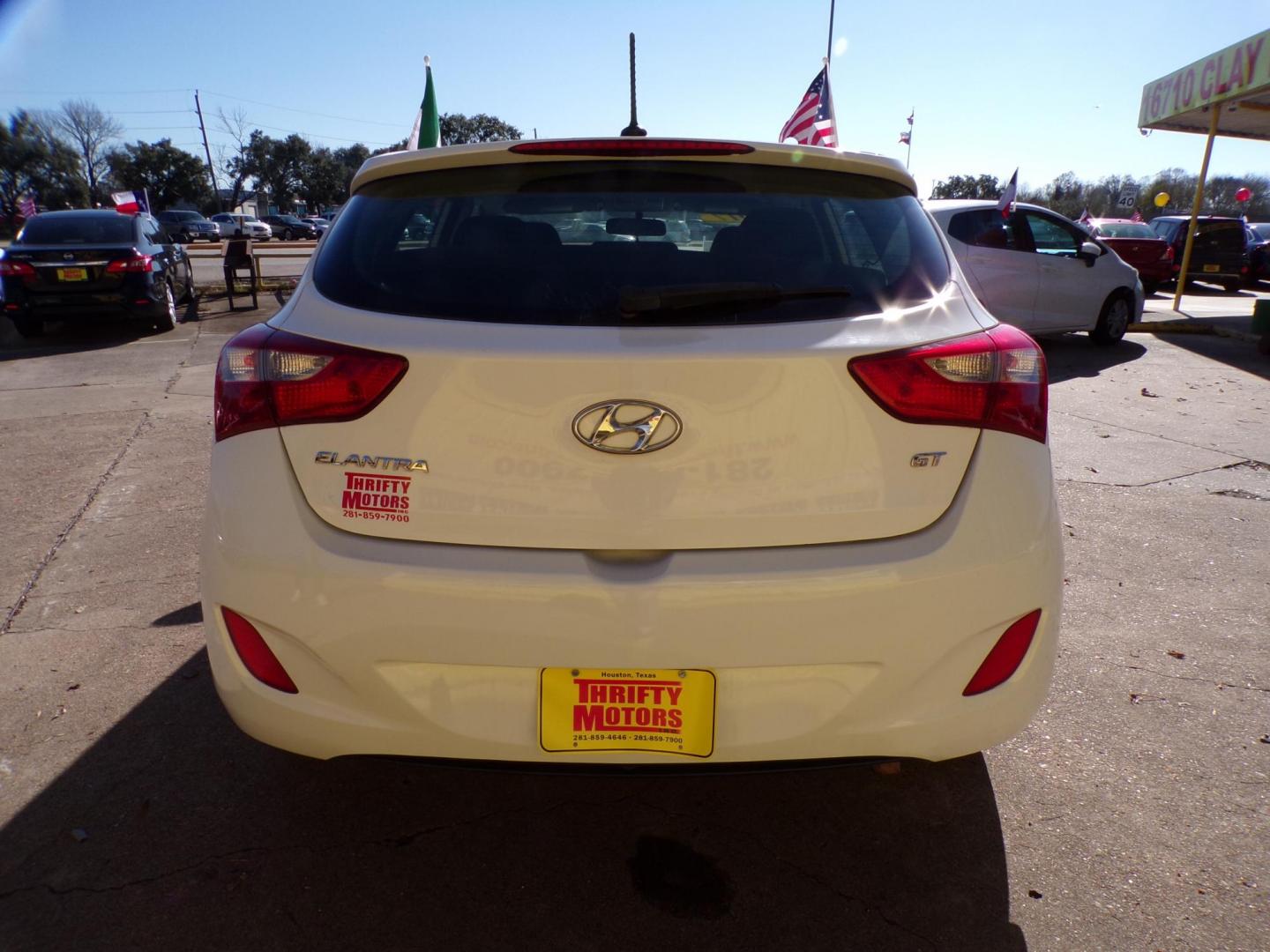 2017 White /Black Hyundai Elantra GT M/T (KMHD35LH7HU) with an 2.0L L4 16V DOHC engine, 6M transmission, located at 16710 Clay Rd., Houston, TX, 77084, (281) 859-7900, 29.834864, -95.656166 - Photo#5