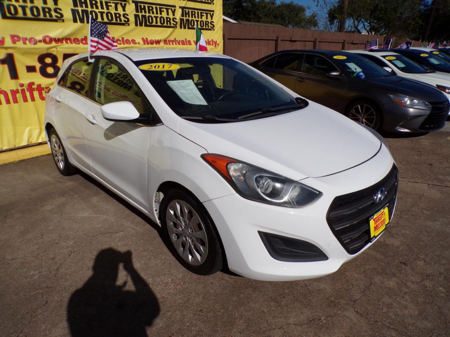 2017 White /Black Hyundai Elantra GT M/T (KMHD35LH7HU) with an 2.0L L4 16V DOHC engine, 6M transmission, located at 16710 Clay Rd., Houston, TX, 77084, (281) 859-7900, 29.834864, -95.656166 - Photo#2