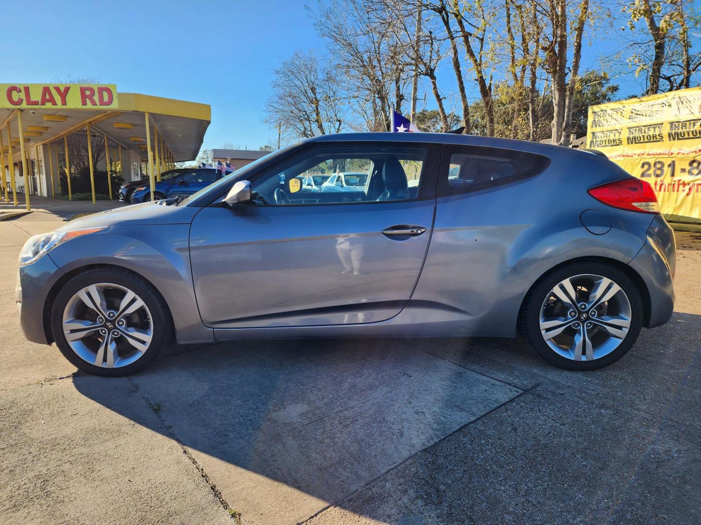 2013 Gray /Gray Hyundai Veloster Base (KMHTC6AD6DU) with an 1.6L L4 DOHC 16V engine, located at 16710 Clay Rd., Houston, TX, 77084, (281) 859-7900, 29.834864, -95.656166 - Photo#5