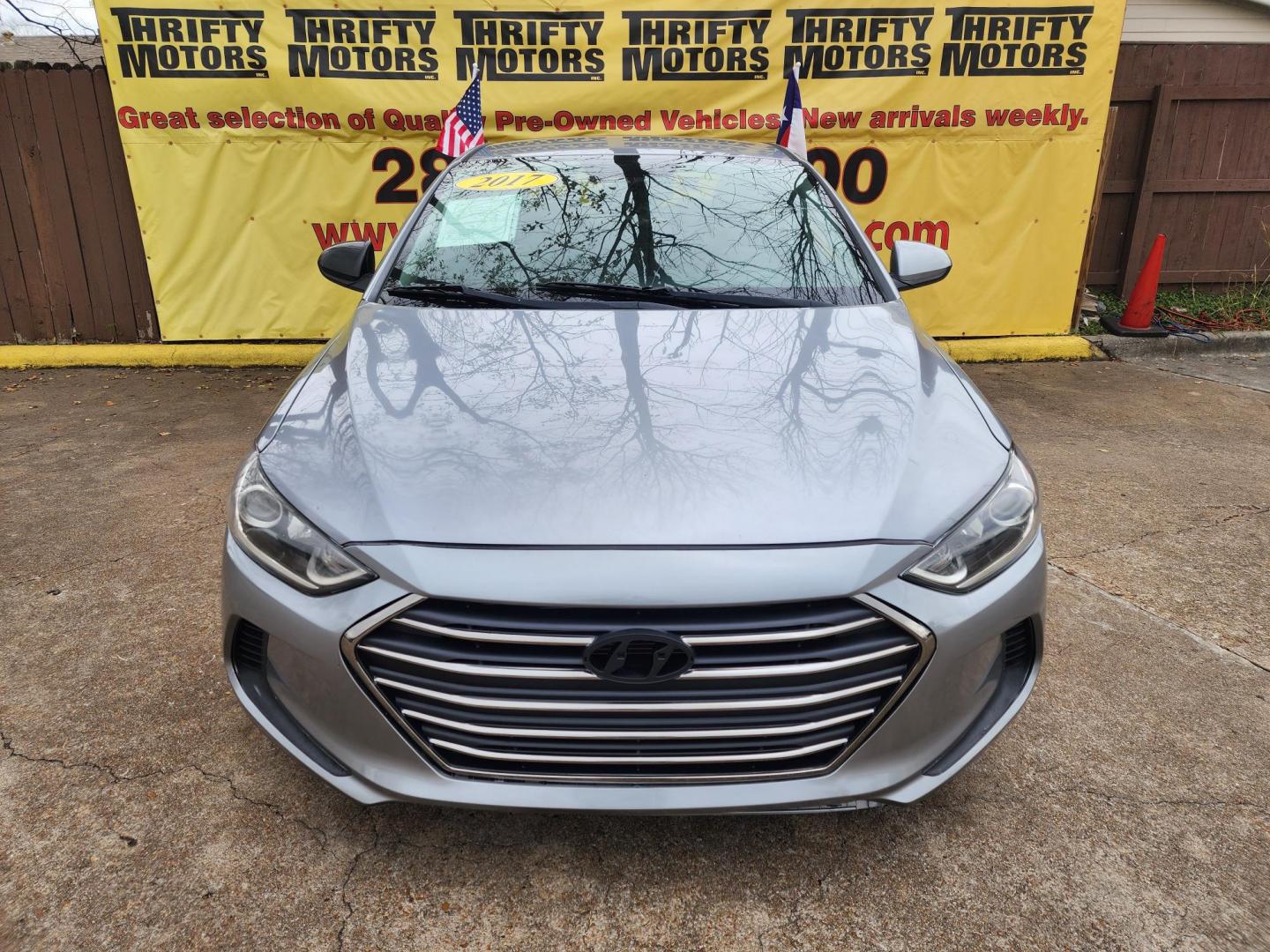 2017 Gray /Gray Hyundai Elantra SE 6AT (5NPD74LF8HH) with an 1.8L L4 DOHC 16V engine, Automatic 6-Speed transmission, located at 16710 Clay Rd., Houston, TX, 77084, (281) 859-7900, 29.834864, -95.656166 - Photo#0