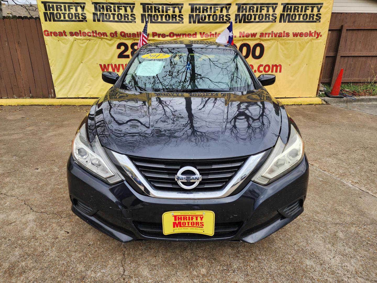 2017 Gray /Black Nissan Altima 2.5 S (1N4AL3AP0HN) with an 2.5L L4 DOHC 16V engine, CVT transmission, located at 16710 Clay Rd., Houston, TX, 77084, (281) 859-7900, 29.834864, -95.656166 - Photo#0