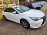 2017 White /Black Toyota Camry SE (4T1BF1FK9HU) with an 2.5L L4 DOHC 16V engine, Automatic 6-Speed transmission, located at 16710 Clay Rd., Houston, TX, 77084, (281) 859-7900, 29.834864, -95.656166 - Photo#2