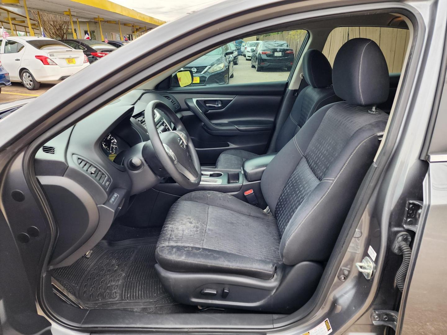 2017 Gray /Black Nissan Altima 2.5 S (1N4AL3AP5HC) with an 2.5L L4 DOHC 16V engine, CVT transmission, located at 16710 Clay Rd., Houston, TX, 77084, (281) 859-7900, 29.834864, -95.656166 - Photo#9