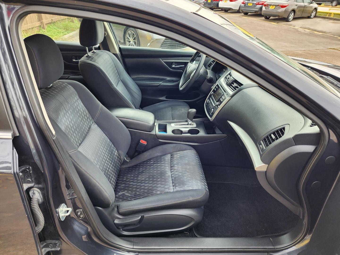 2018 Black /Black Nissan Altima 2.5 (1N4AL3AP8JC) with an 2.5L L4 DOHC 16V engine, CVT transmission, located at 16710 Clay Rd., Houston, TX, 77084, (281) 859-7900, 29.834864, -95.656166 - Photo#11