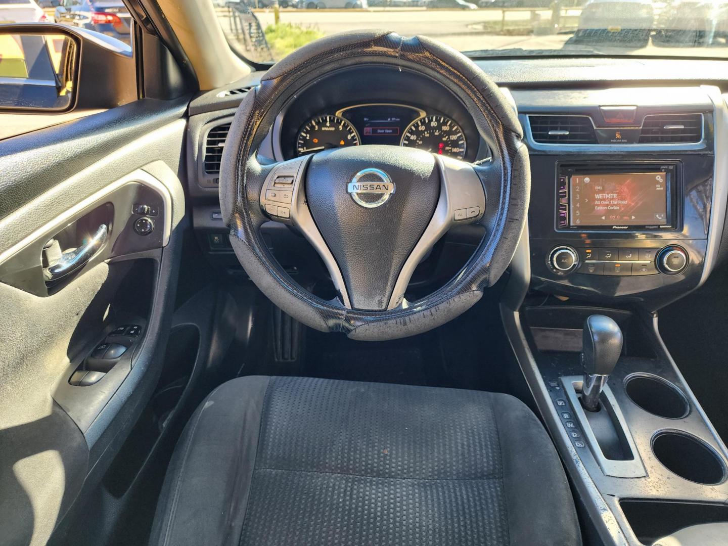 2015 Black /Black Nissan Altima 2.5 S (1N4AL3AP0FC) with an 2.5L L4 DOHC 16V engine, Continuously Variable Transmission transmission, located at 16710 Clay Rd., Houston, TX, 77084, (281) 859-7900, 29.834864, -95.656166 - Photo#11