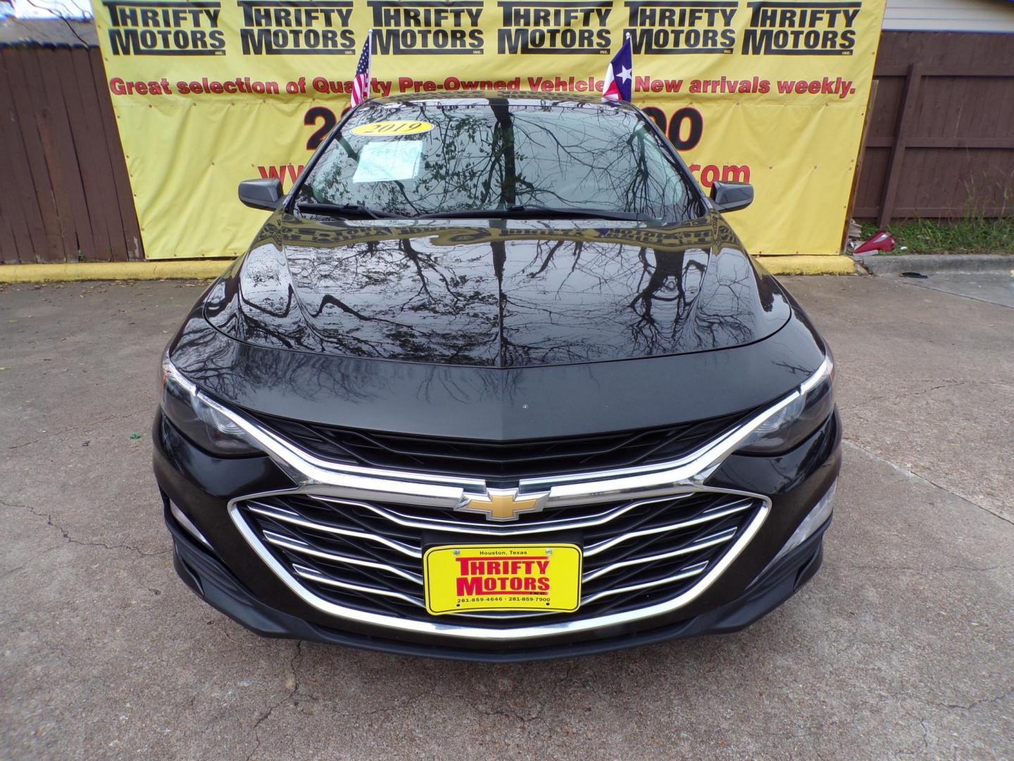 2019 Black /Gray Chevrolet Malibu LT (1G1ZD5ST1KF) with an 1.5L L4 DOHC 16V engine, 6A transmission, located at 16710 Clay Rd., Houston, TX, 77084, (281) 859-7900, 29.834864, -95.656166 - Photo#0