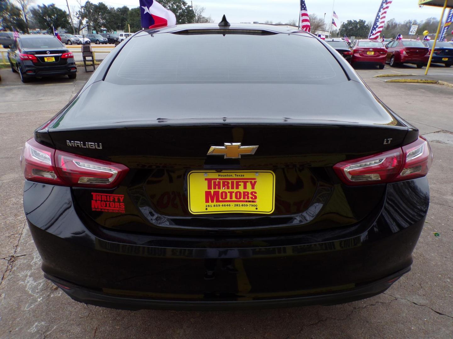 2019 Black /Gray Chevrolet Malibu LT (1G1ZD5ST1KF) with an 1.5L L4 DOHC 16V engine, 6A transmission, located at 16710 Clay Rd., Houston, TX, 77084, (281) 859-7900, 29.834864, -95.656166 - Photo#5