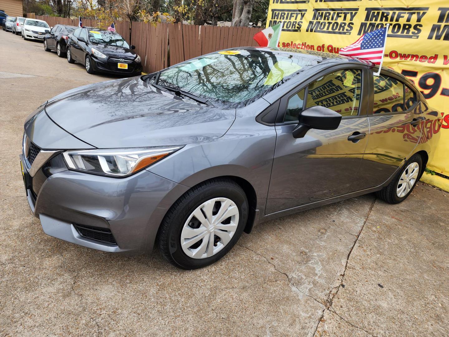 2021 Gray /Gray Nissan Versa S CVT (3N1CN8DV5ML) with an 1.6L L4 DOHC 16V engine, CVT transmission, located at 16710 Clay Rd., Houston, TX, 77084, (281) 859-7900, 29.834864, -95.656166 - Photo#1