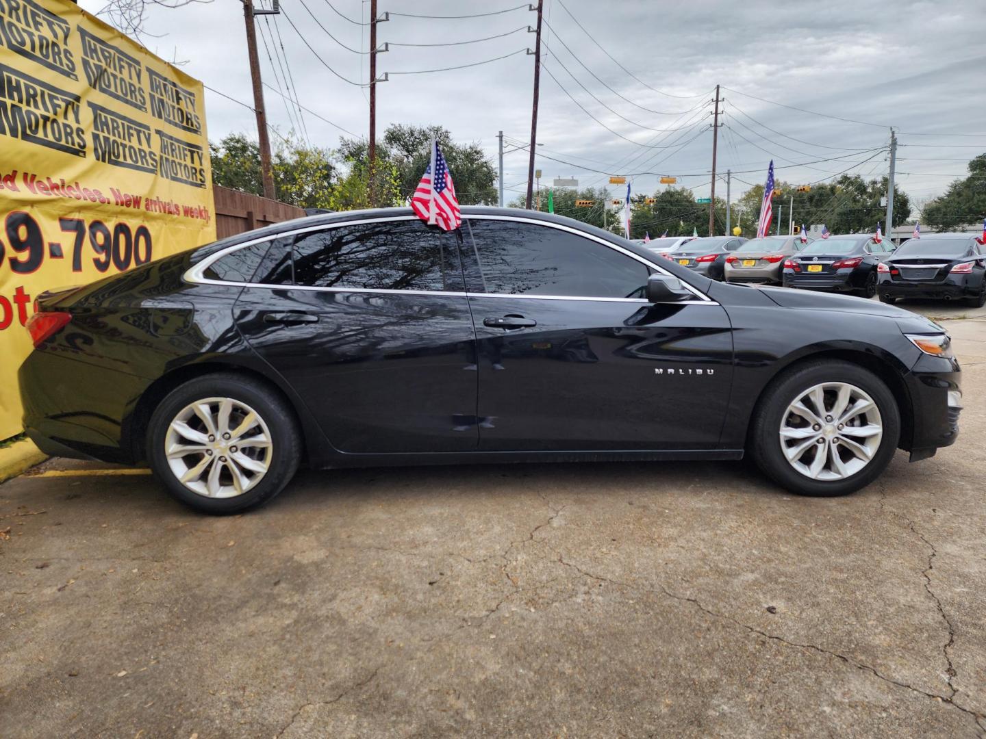 2021 Black /Gray Chevrolet Malibu LT (1G1ZD5ST3MF) with an 1.5L L4 DOHC 16V engine, 6A transmission, located at 16710 Clay Rd., Houston, TX, 77084, (281) 859-7900, 29.834864, -95.656166 - Photo#4