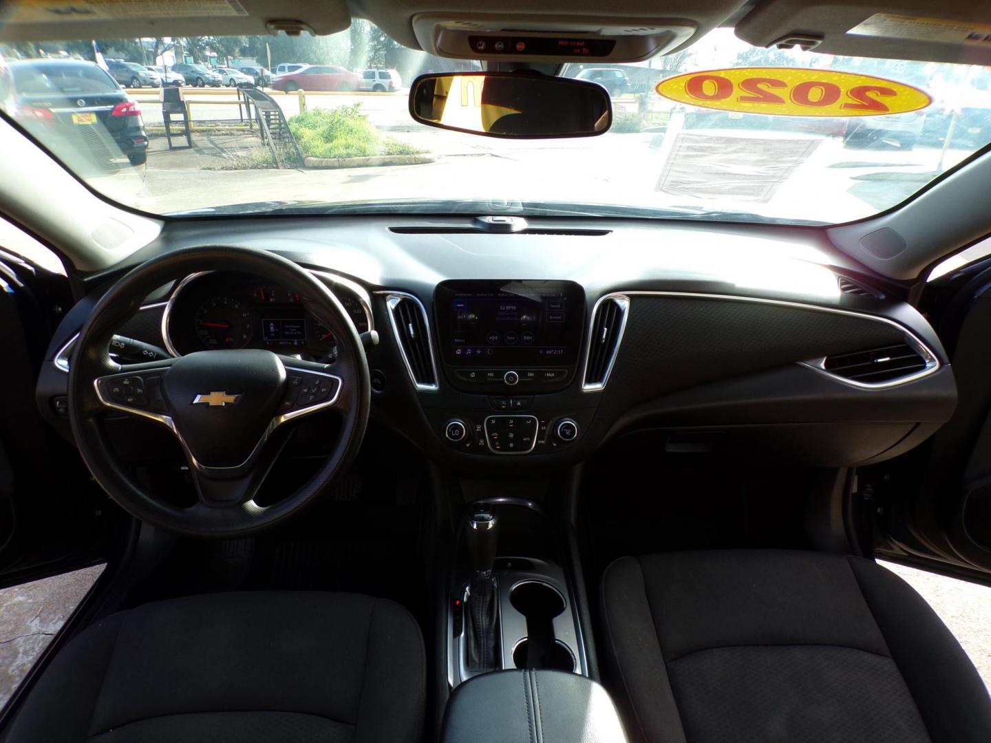 2020 Blue /Gray Chevrolet Malibu LT (1G1ZD5STXLF) with an 1.5L L4 DOHC 16V engine, 6A transmission, located at 16710 Clay Rd., Houston, TX, 77084, (281) 859-7900, 29.834864, -95.656166 - Photo#9