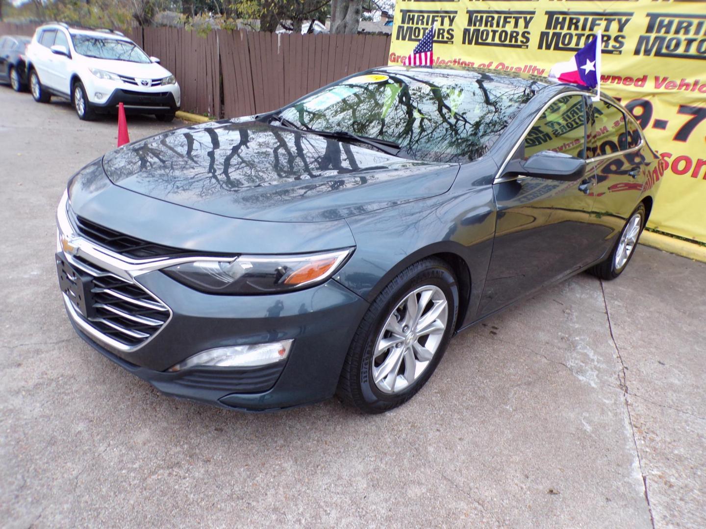 2019 Gray /Gray Chevrolet Malibu LT (1G1ZD5ST6KF) with an 1.5L L4 DOHC 16V engine, 6A transmission, located at 16710 Clay Rd., Houston, TX, 77084, (281) 859-7900, 29.834864, -95.656166 - Photo#1