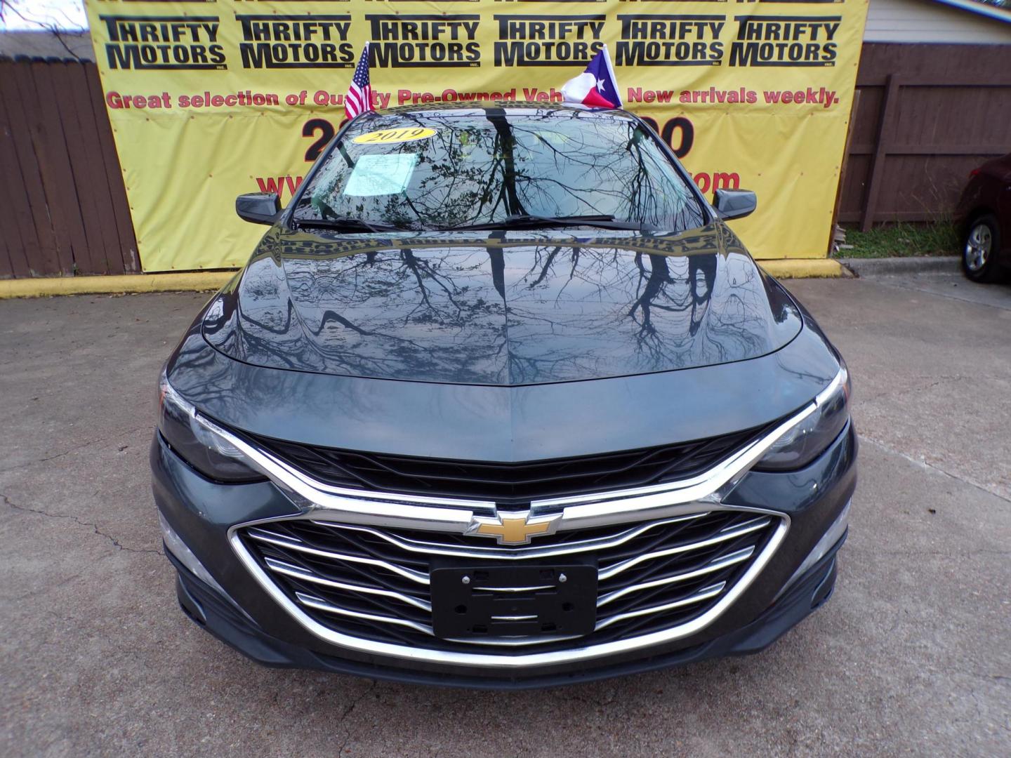 2019 Gray /Gray Chevrolet Malibu LT (1G1ZD5ST6KF) with an 1.5L L4 DOHC 16V engine, 6A transmission, located at 16710 Clay Rd., Houston, TX, 77084, (281) 859-7900, 29.834864, -95.656166 - Photo#0