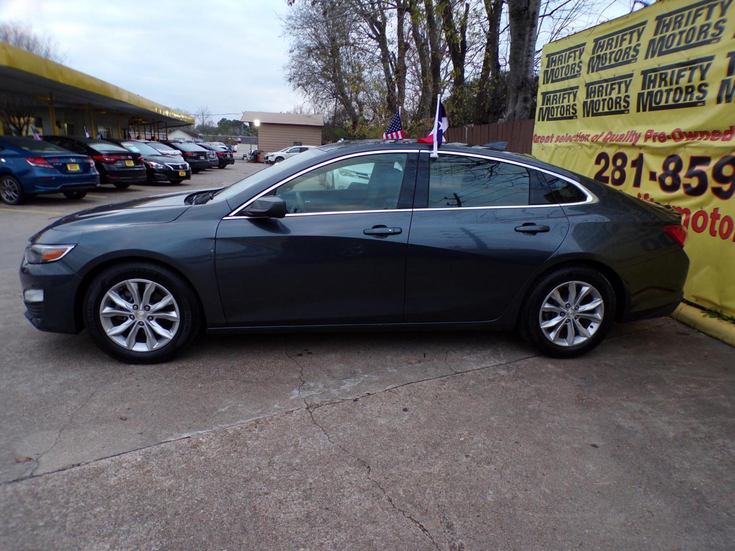 2019 Gray /Gray Chevrolet Malibu LT (1G1ZD5ST6KF) with an 1.5L L4 DOHC 16V engine, 6A transmission, located at 16710 Clay Rd., Houston, TX, 77084, (281) 859-7900, 29.834864, -95.656166 - Photo#3