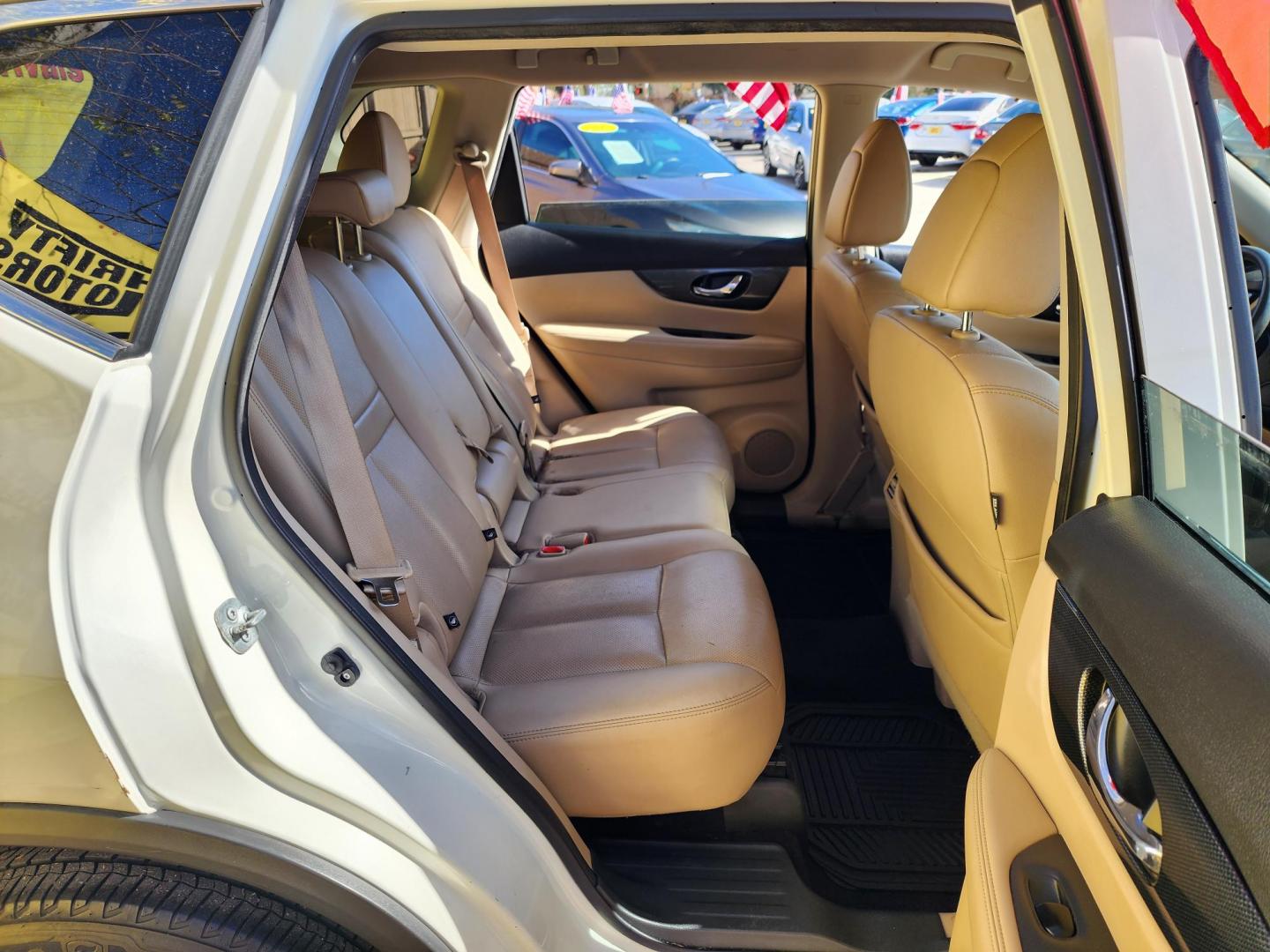 2016 White /Gray Nissan Rogue S 2WD (KNMAT2MT7GP) with an 2.5L L4 DOHC 16V engine, CVT transmission, located at 16710 Clay Rd., Houston, TX, 77084, (281) 859-7900, 29.834864, -95.656166 - Photo#13