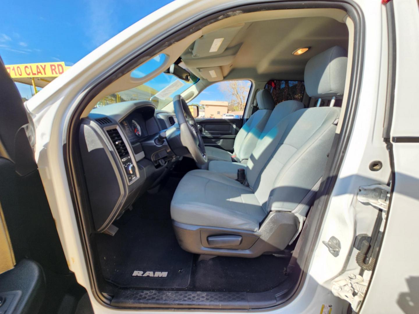 2018 White /Gray RAM 1500 Tradesman Quad Cab 2WD (1C6RR6FG7JS) with an 3.6L V6 DOHC 24V FFV engine, 8A transmission, located at 16710 Clay Rd., Houston, TX, 77084, (281) 859-7900, 29.834864, -95.656166 - Photo#6