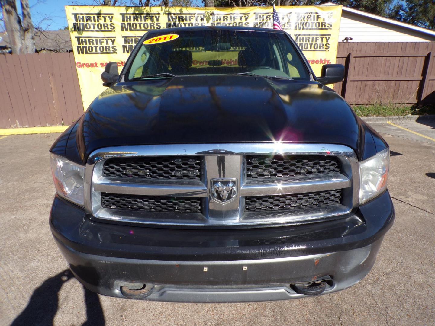 2011 Black /Gray Dodge Ram 1500 SLT Crew Cab 4WD (1D7RV1CP8BS) with an 4.7L V8 SOHC 16V FFV engine, 5-Speed Automatic transmission, located at 16710 Clay Rd., Houston, TX, 77084, (281) 859-7900, 29.834864, -95.656166 - Photo#0