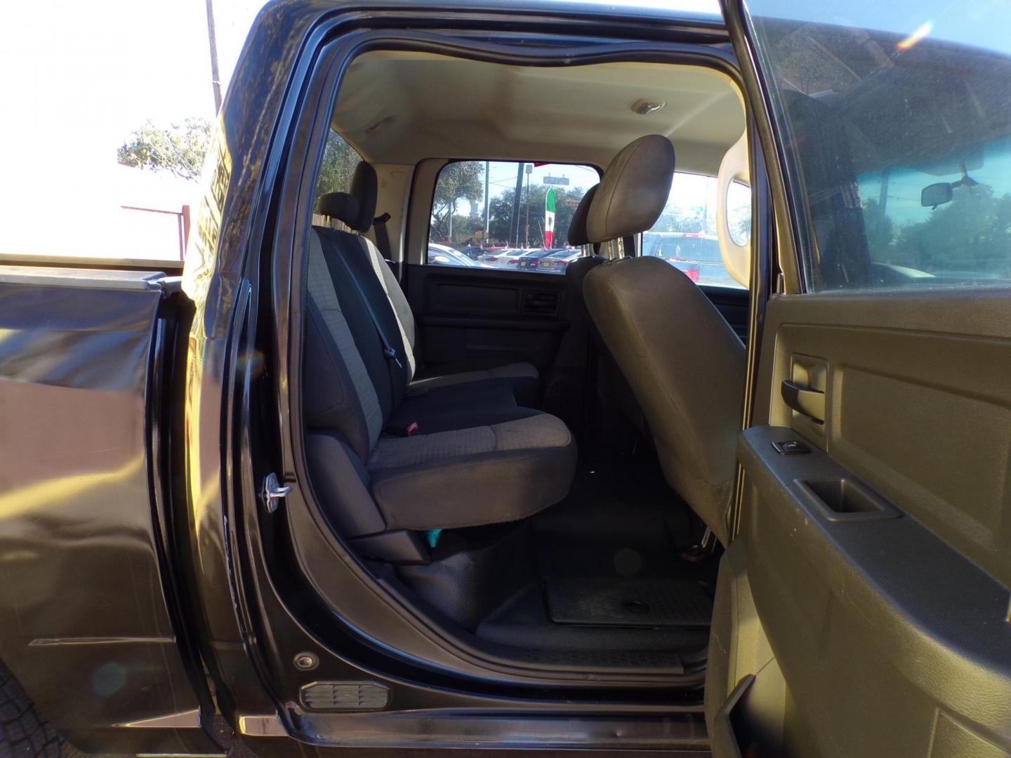 2011 Black /Gray Dodge Ram 1500 SLT Crew Cab 4WD (1D7RV1CP8BS) with an 4.7L V8 SOHC 16V FFV engine, 5-Speed Automatic transmission, located at 16710 Clay Rd., Houston, TX, 77084, (281) 859-7900, 29.834864, -95.656166 - Photo#12