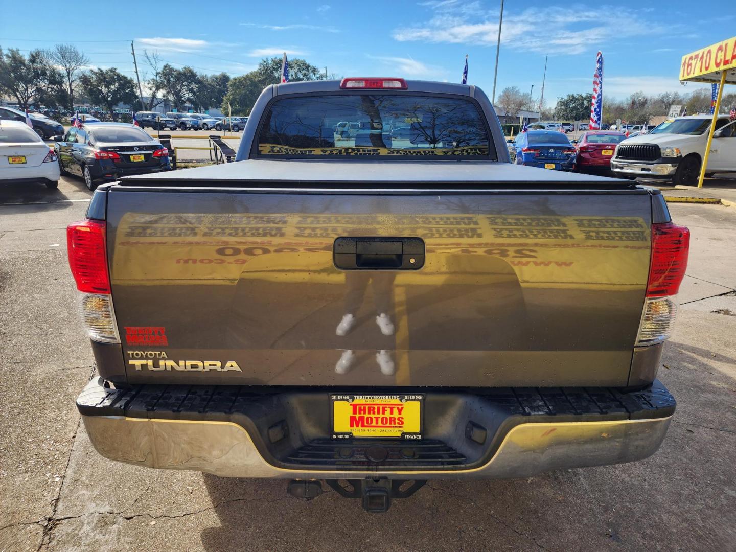 2012 Gray /Gray Toyota Tundra Tundra-Grade CrewMax 4.6L 2WD (5TFEM5F11CX) with an 4.6L V8 DOHC 32V engine, 5-Speed Automatic Overdrive transmission, located at 16710 Clay Rd., Houston, TX, 77084, (281) 859-7900, 29.834864, -95.656166 - Photo#5