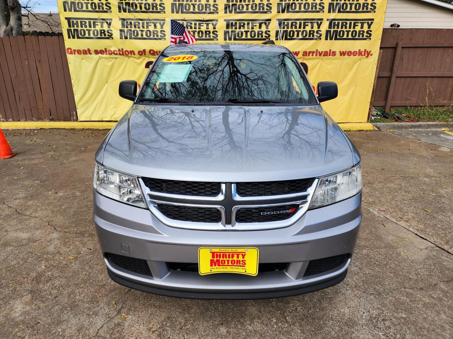 2018 Silver /Gray Dodge Journey SE (3C4PDCAB4JT) with an 2.4L L4 DOHC 16V engine, Automatic transmission, located at 16710 Clay Rd., Houston, TX, 77084, (281) 859-7900, 29.834864, -95.656166 - Photo#0