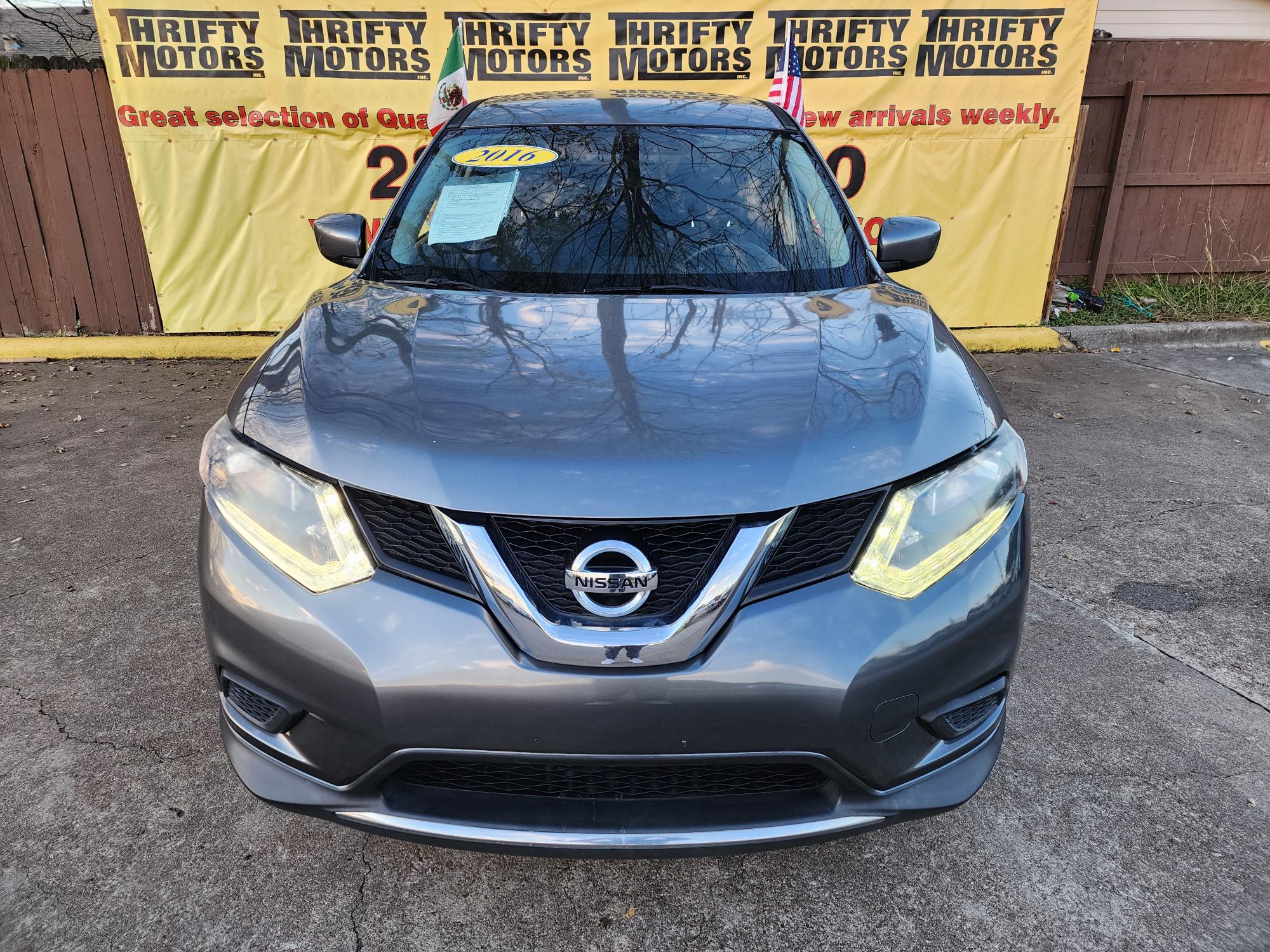 photo of 2016 Nissan Rogue S 2WD