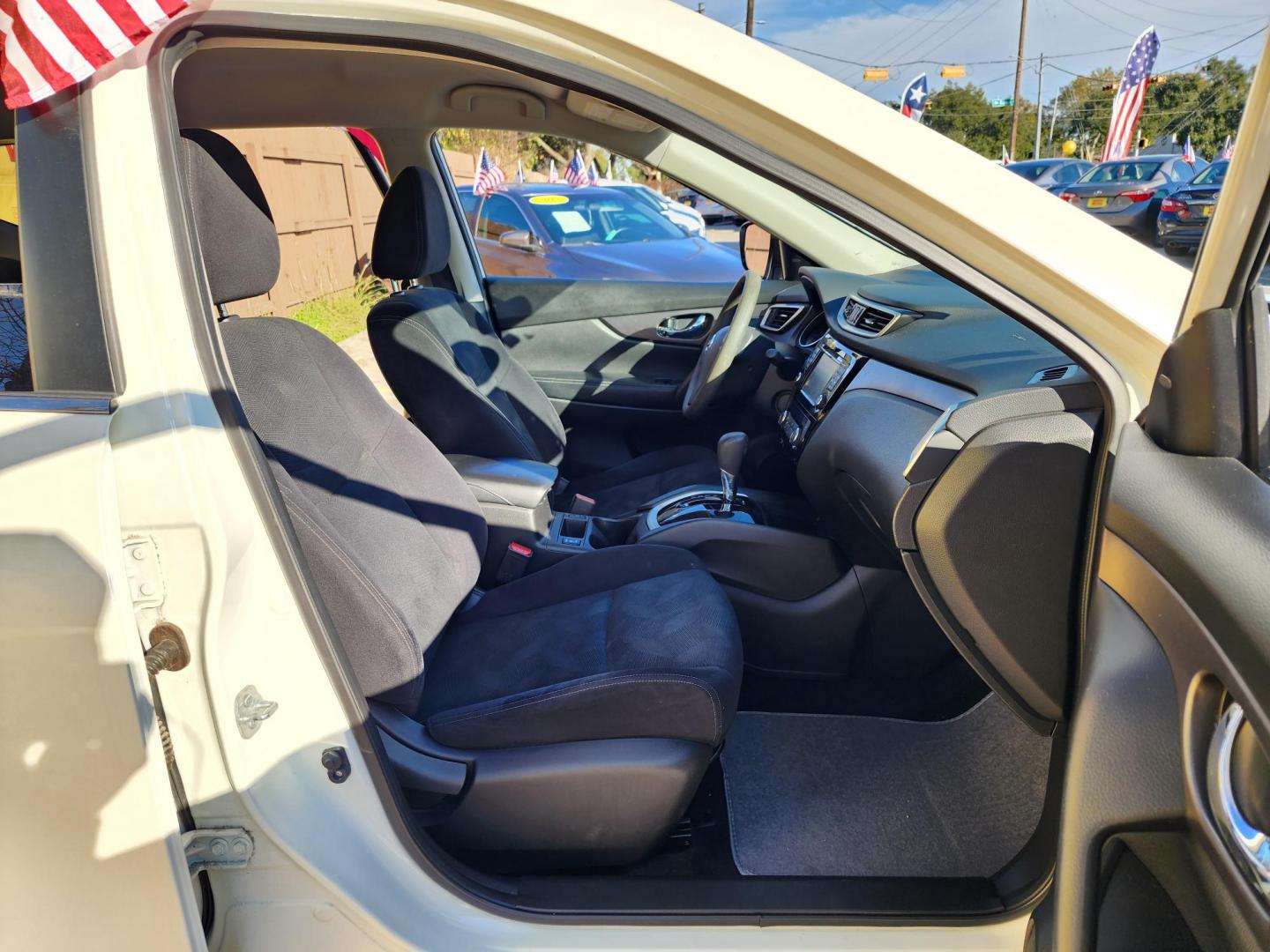 2016 White /Black Nissan Rogue S 2WD (JN8AT2MT0GW) with an 2.5L L4 DOHC 16V engine, CVT transmission, located at 16710 Clay Rd., Houston, TX, 77084, (281) 859-7900, 29.834864, -95.656166 - Photo#11