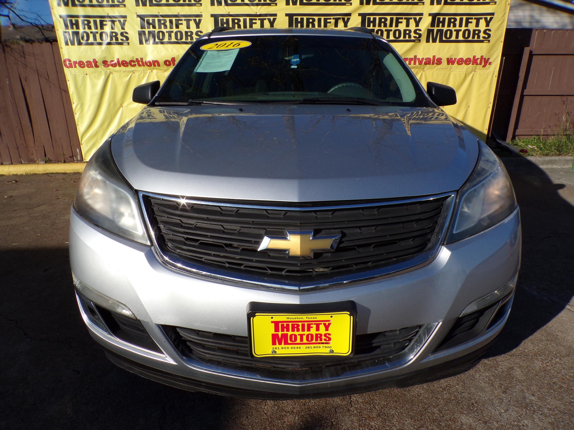 photo of 2016 Chevrolet Traverse LS FWD