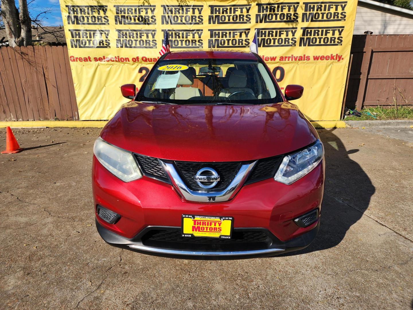 2016 Red /Beige Nissan Rogue S 2WD (JN8AT2MT5GW) with an 2.5L L4 DOHC 16V engine, CVT transmission, located at 16710 Clay Rd., Houston, TX, 77084, (281) 859-7900, 29.834864, -95.656166 - Photo#0