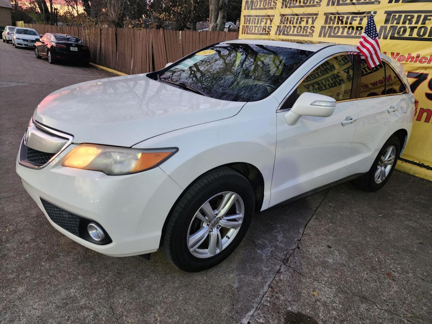 2015 White /Beige Acura RDX 6-Spd AT w/ Technology Package (5J8TB3H55FL) with an 2.3L L4 DOHC 16V engine, 6-Speed Automatic transmission, located at 16710 Clay Rd., Houston, TX, 77084, (281) 859-7900, 29.834864, -95.656166 - Photo#1