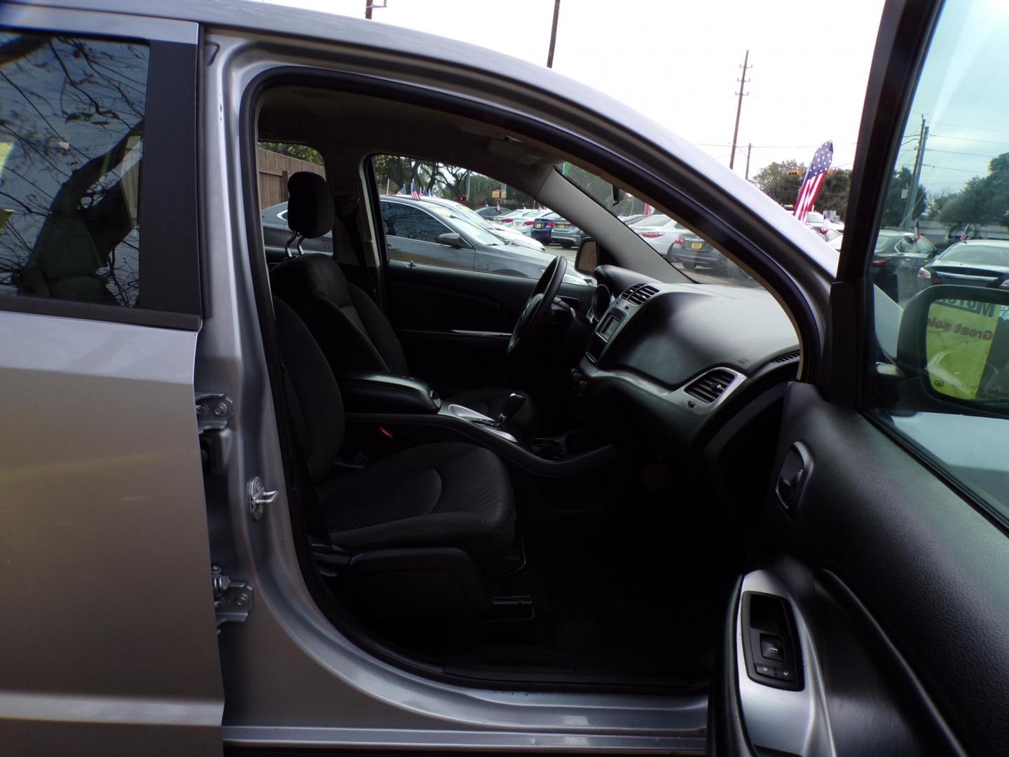 2015 Silver /Gray Dodge Journey SE (3C4PDCAB1FT) with an 2.4L L4 DOHC 16V engine, 4-Speed Automatic transmission, located at 16710 Clay Rd., Houston, TX, 77084, (281) 859-7900, 29.834864, -95.656166 - Photo#12