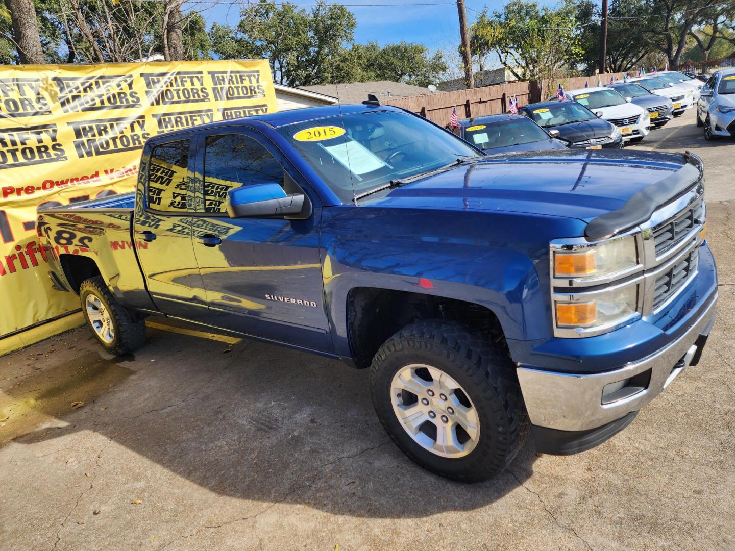 2015 Blue /Gray Chevrolet Silverado 1500 LT Double Cab 4WD (1GCVKREC9FZ) with an 5.3L V8 OHV 16V engine, 6-Speed Automatic transmission, located at 16710 Clay Rd., Houston, TX, 77084, (281) 859-7900, 29.834864, -95.656166 - Photo#2