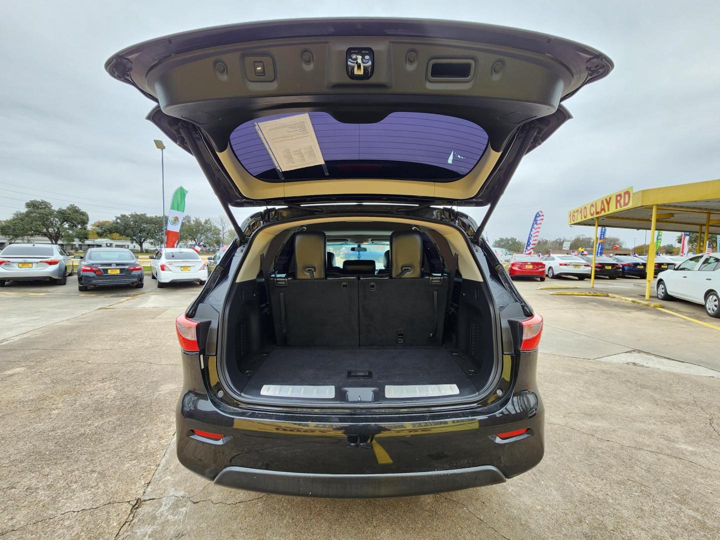 2013 Black /Black Infiniti JX AWD (5N1AL0MMXDC) with an 3.5L V6 DOHC 24V engine, Continuously Variable Transmission transmission, located at 16710 Clay Rd., Houston, TX, 77084, (281) 859-7900, 29.834864, -95.656166 - Photo#17