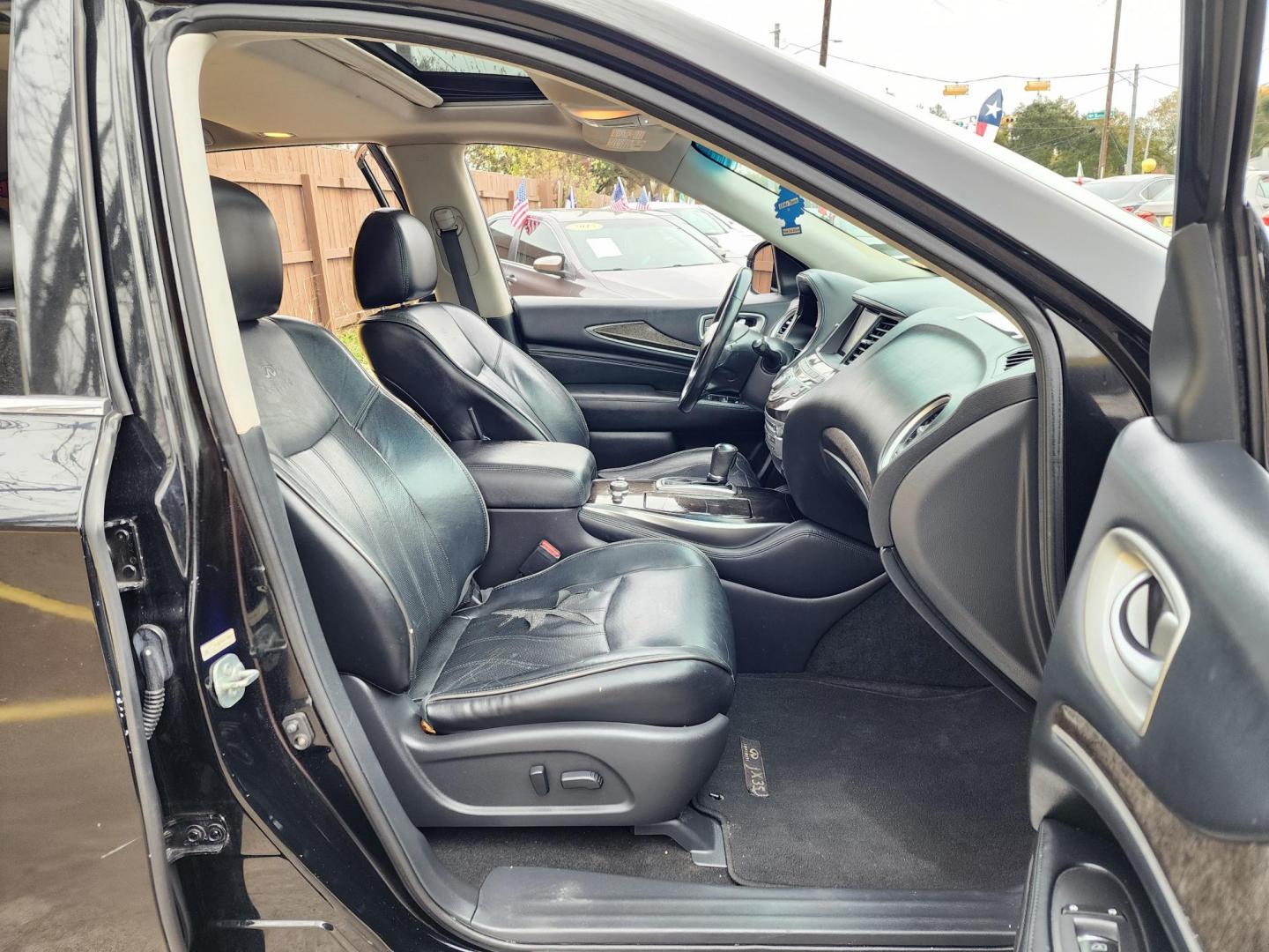 2013 Black /Black Infiniti JX AWD (5N1AL0MMXDC) with an 3.5L V6 DOHC 24V engine, Continuously Variable Transmission transmission, located at 16710 Clay Rd., Houston, TX, 77084, (281) 859-7900, 29.834864, -95.656166 - Photo#13