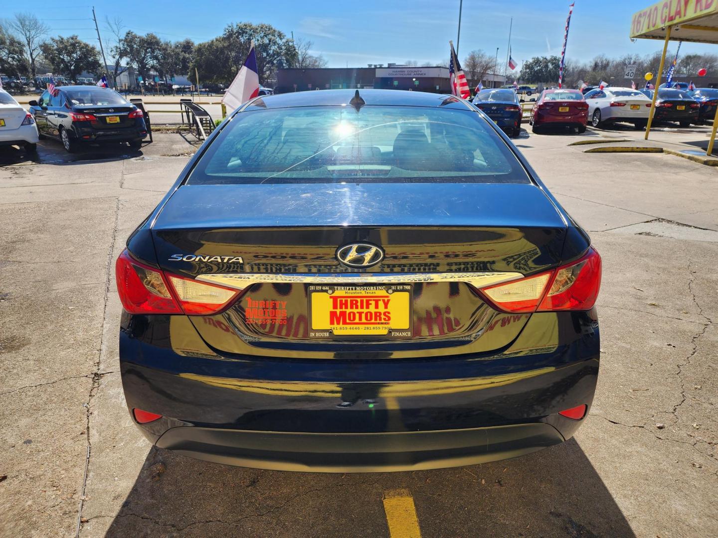 2014 Black /beige Hyundai Sonata GLS (5NPEB4AC3EH) with an 2.4L L4 DOHC 16V engine, 6-Speed Automatic transmission, located at 16710 Clay Rd., Houston, TX, 77084, (281) 859-7900, 29.834864, -95.656166 - Photo#16