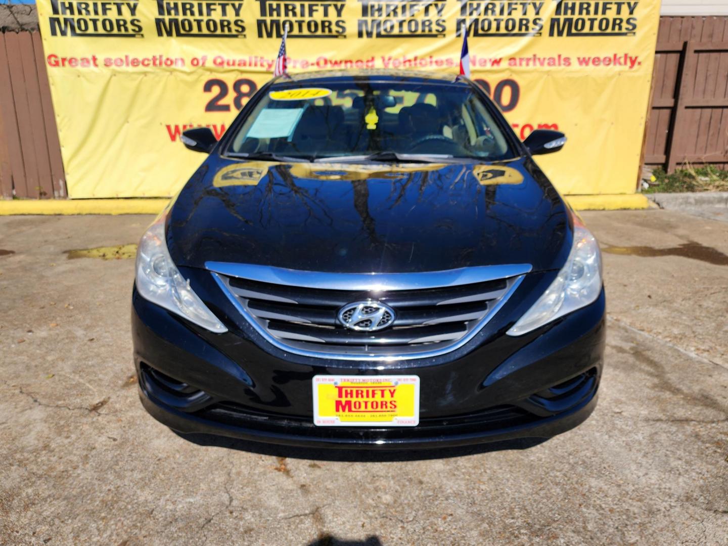 2014 Black /beige Hyundai Sonata GLS (5NPEB4AC3EH) with an 2.4L L4 DOHC 16V engine, 6-Speed Automatic transmission, located at 16710 Clay Rd., Houston, TX, 77084, (281) 859-7900, 29.834864, -95.656166 - Photo#0