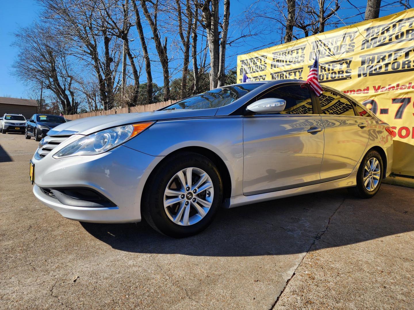 2014 Silver /Gray Hyundai Sonata GLS (5NPEB4AC0EH) with an 2.4L L4 DOHC 16V engine, 6-Speed Automatic transmission, located at 16710 Clay Rd., Houston, TX, 77084, (281) 859-7900, 29.834864, -95.656166 - Photo#1