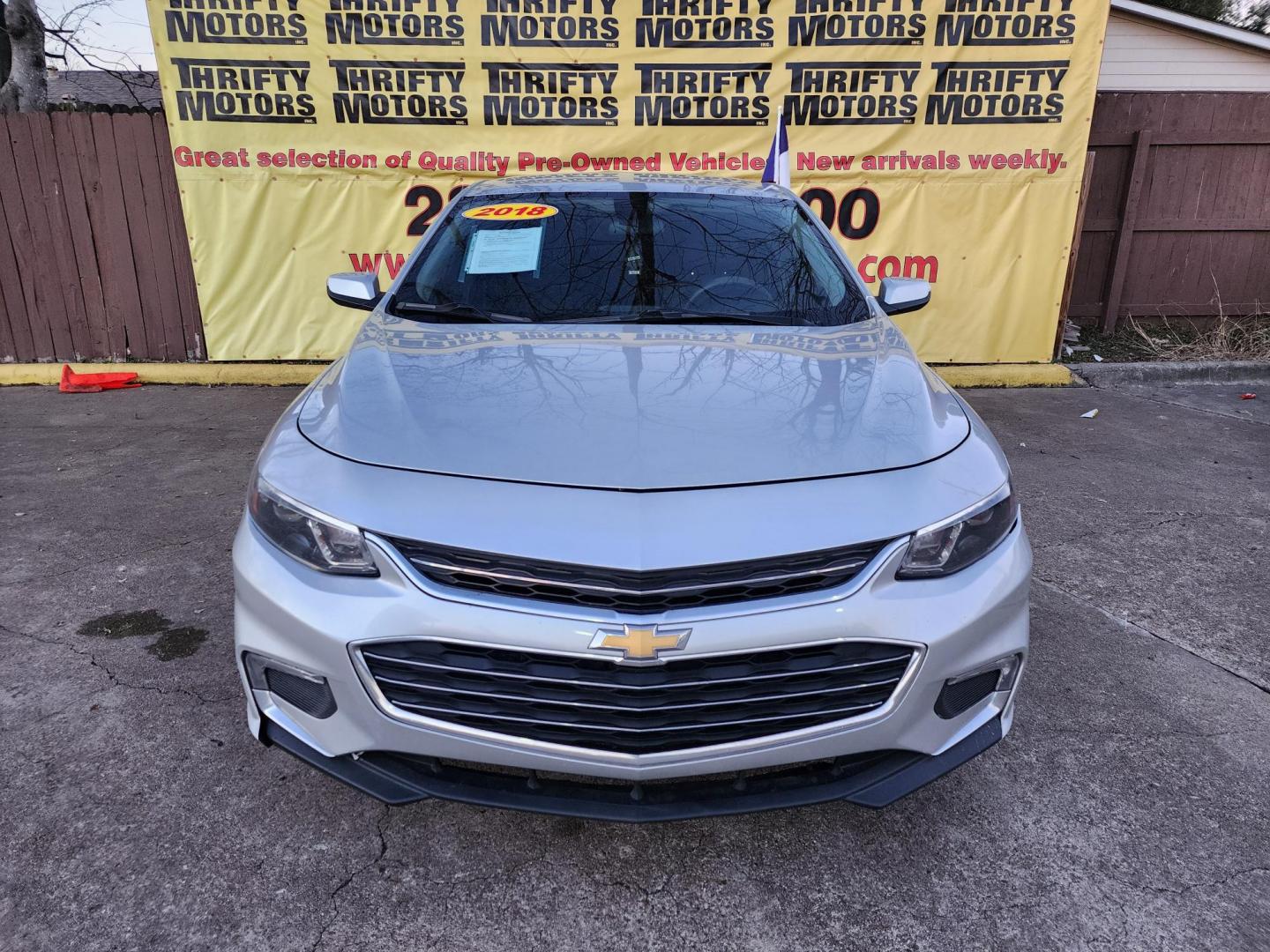 2018 Silver /Gray Chevrolet Malibu LT (1G1ZD5ST3JF) with an 1.5L L4 DOHC 16V engine, 6A transmission, located at 16710 Clay Rd., Houston, TX, 77084, (281) 859-7900, 29.834864, -95.656166 - Photo#0