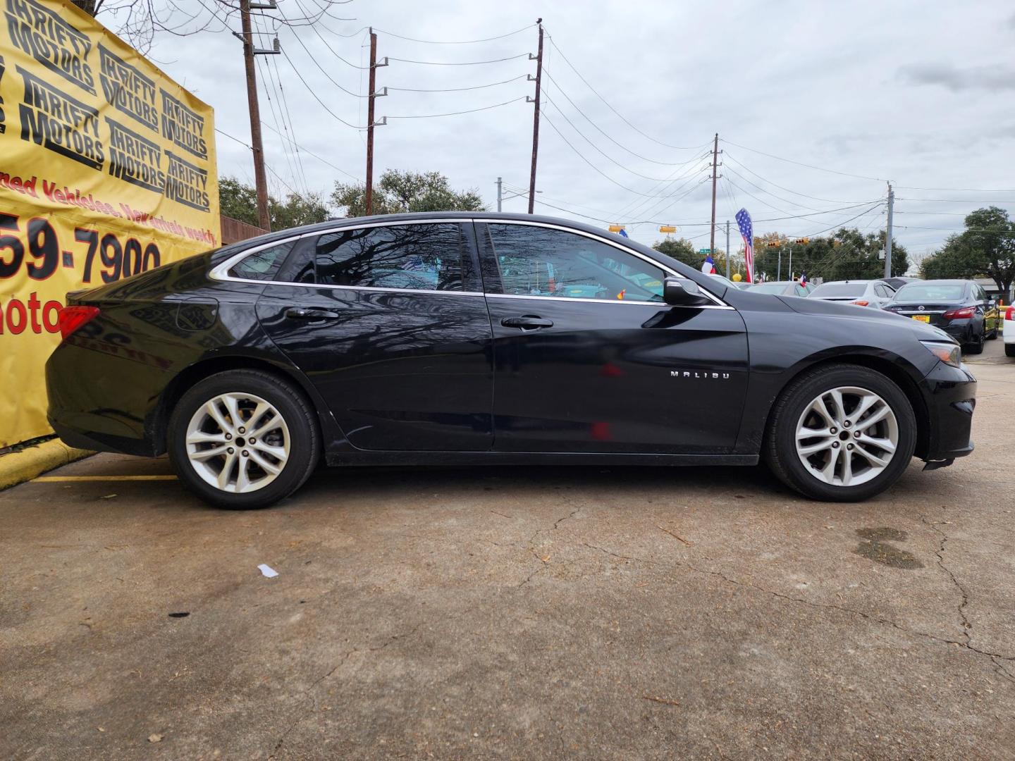 2018 Black /Gray Chevrolet Malibu LT (1G1ZD5ST1JF) with an 1.5L L4 DOHC 16V engine, 6A transmission, located at 16710 Clay Rd., Houston, TX, 77084, (281) 859-7900, 29.834864, -95.656166 - Photo#3