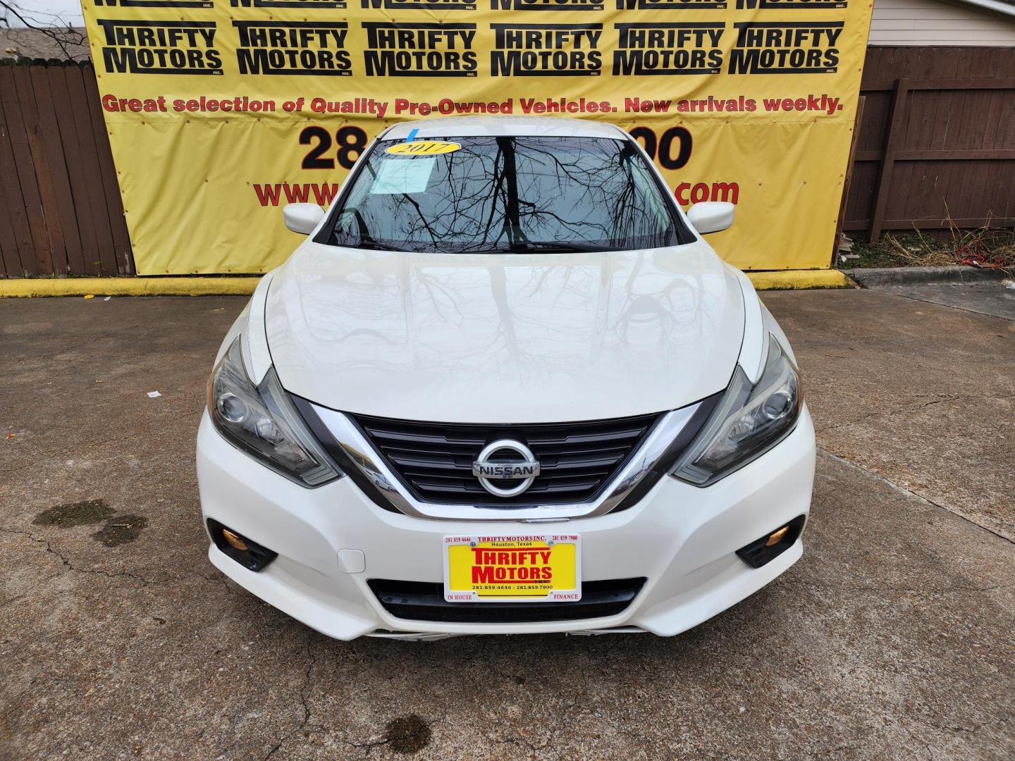 2017 White /Gray Nissan Altima 2.5 S (1N4AL3AP5HC) with an 2.5L L4 DOHC 16V engine, CVT transmission, located at 16710 Clay Rd., Houston, TX, 77084, (281) 859-7900, 29.834864, -95.656166 - Photo#0