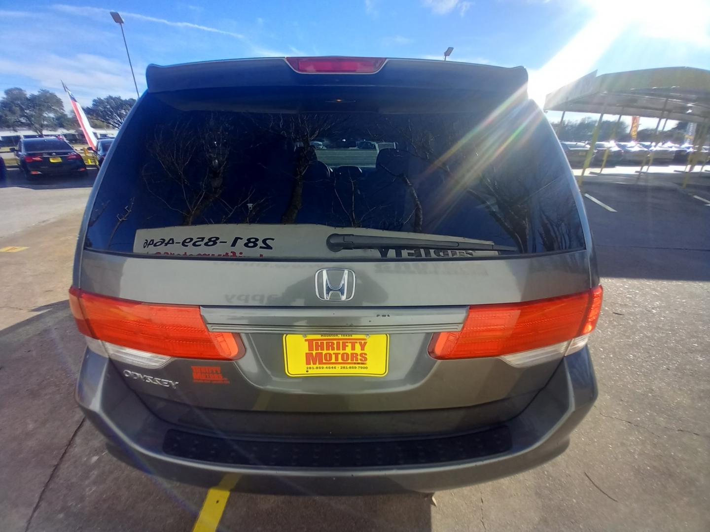 2008 Gray Honda Odyssey (5FNRL38648B) with an 3.5L V6 3.5L V6 engine, Automatic 5-Speed transmission, located at 16710 Clay Rd., Houston, TX, 77084, (281) 859-7900, 29.834864, -95.656166 - Low Down. Low Payments. - Photo#5