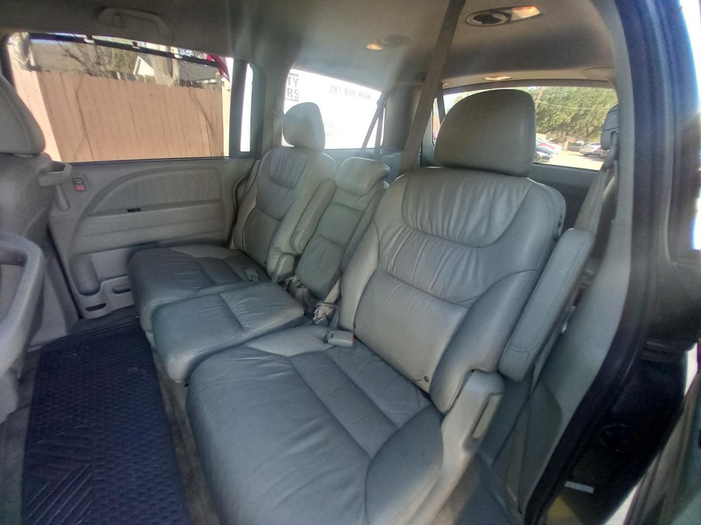 2008 Gray Honda Odyssey (5FNRL38648B) with an 3.5L V6 3.5L V6 engine, Automatic 5-Speed transmission, located at 16710 Clay Rd., Houston, TX, 77084, (281) 859-7900, 29.834864, -95.656166 - Low Down. Low Payments. - Photo#7