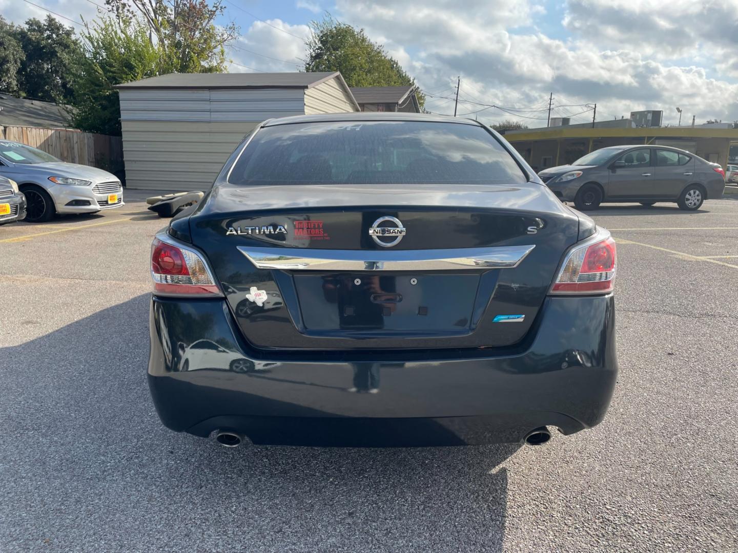 2014 /GRAY Nissan Altima 2.5 SL (1N4AL3AP1EC) with an 2.5L L4 DOHC 16V engine, Continuously Variable Transmission transmission, located at 16710 Clay Rd., Houston, TX, 77084, (281) 859-7900, 29.834864, -95.656166 - WE DO ALL KINDS OF BAD CREDIT!!! LOW DOWN!!! LOW PAYMENTS!!! - Photo#3