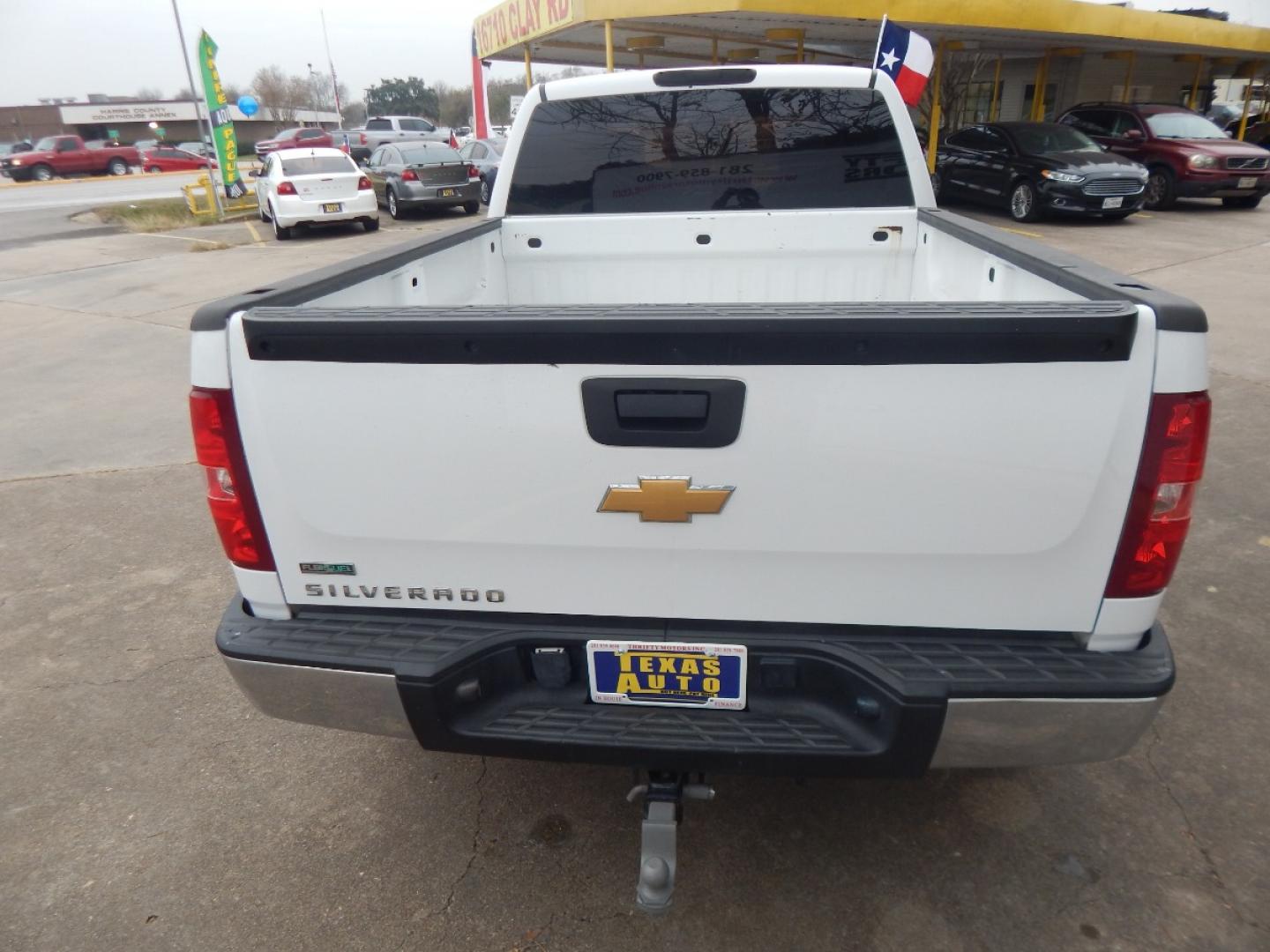 2012 White Chevrolet Silverado 1500 Work Truck Ext. Cab 4WD (1GCRKPEA6CZ) with an 4.8L V8 OHV 16V engine, 4-Speed Automatic transmission, located at 16710 Clay Rd., Houston, TX, 77084, (281) 859-7900, 29.834864, -95.656166 - Photo#6