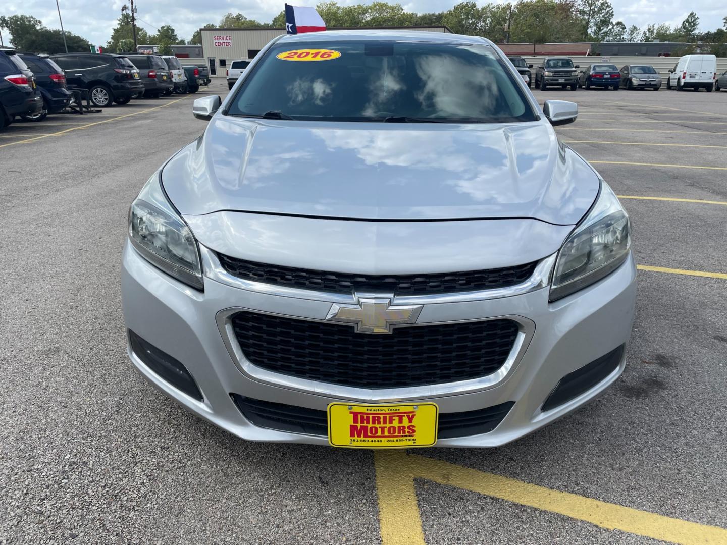 2016 Gray Chevrolet Malibu Limited 1LT (1G11C5SAXGF) with an 2.5L L4 DOHC 16V engine, 6A transmission, located at 16710 Clay Rd., Houston, TX, 77084, (281) 859-7900, 29.834864, -95.656166 - Low Down. Low Payments. - Photo#3