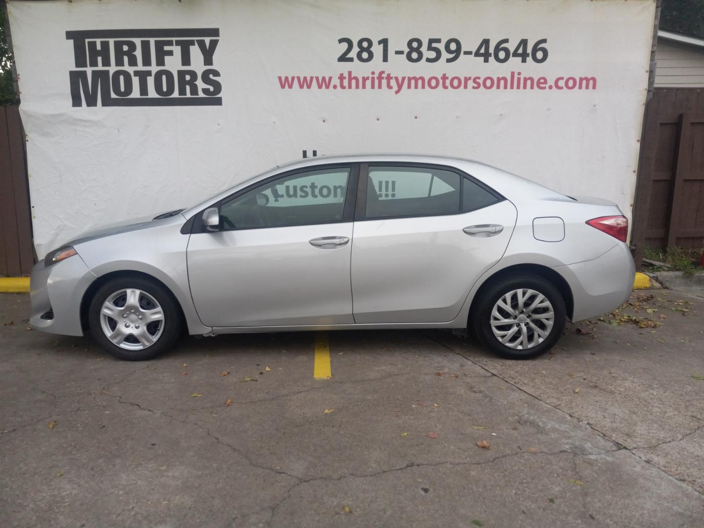 2018 Silver Toyota Corolla XLE CVT (2T1BURHE5JC) with an 1.8L L4 DOHC 16V engine, CVT transmission, located at 16710 Clay Rd., Houston, TX, 77084, (281) 859-7900, 29.834864, -95.656166 - Low Down. Low Payments. - Photo#0