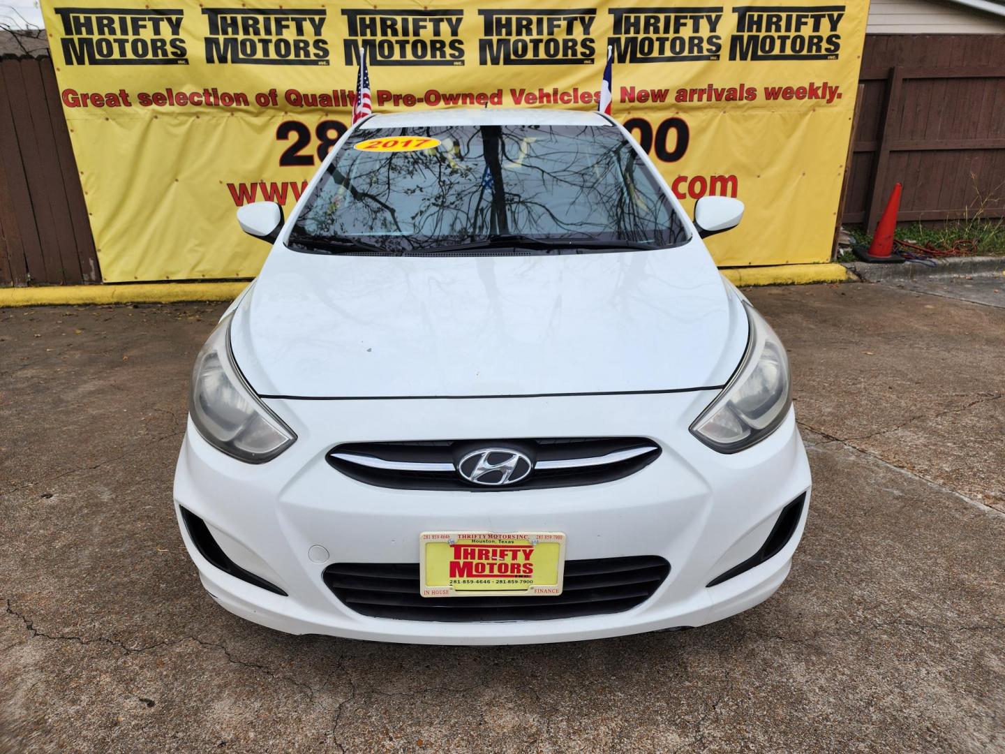 2017 White /Gray Hyundai Accent SE 4-Door 6M (KMHCT4AE5HU) with an 1.6L L4 DOHC 16V engine, 6M transmission, located at 16710 Clay Rd., Houston, TX, 77084, (281) 859-7900, 29.834864, -95.656166 - Low Down. Low Payments. - Photo#0