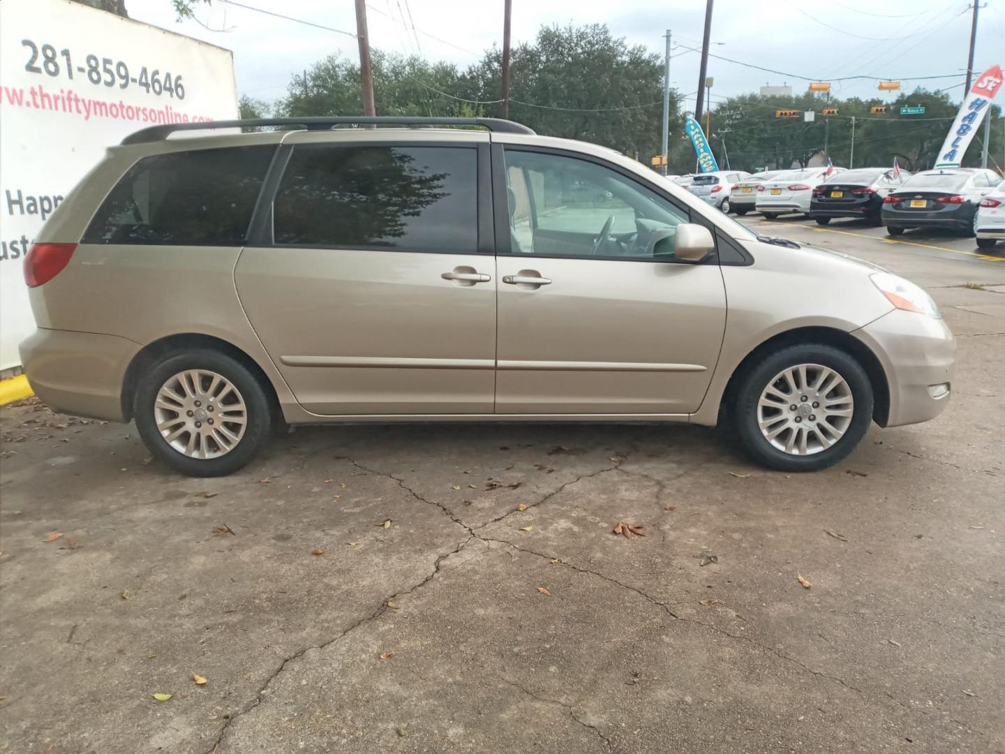 2010 Toyota Sienna CE FWD 7 Passenger (5TDYK4CC8AS) with an 3.5L V6 EFI DOHC 24V engine, 5-Speed Automatic transmission, located at 16710 Clay Rd., Houston, TX, 77084, (281) 859-7900, 29.834864, -95.656166 - Low Down. Low Payments. - Photo#7