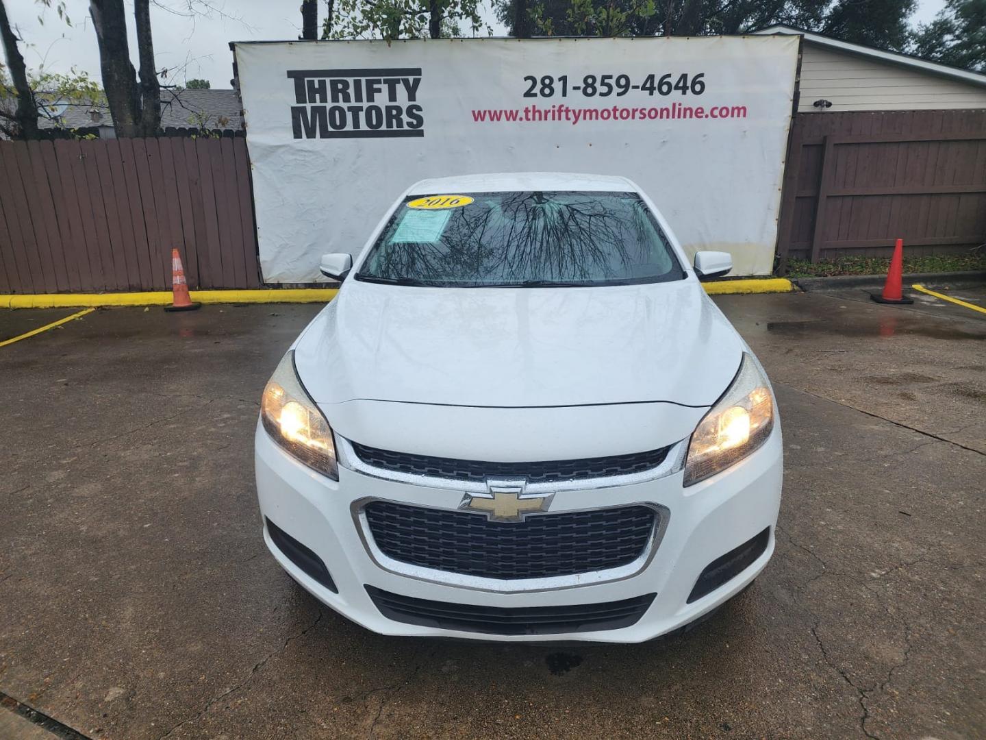 2016 White Chevrolet Malibu Limited 1LT (1G11C5SA3GF) with an 2.5L L4 DOHC 16V engine, 6A transmission, located at 16710 Clay Rd., Houston, TX, 77084, (281) 859-7900, 29.834864, -95.656166 - Low Down. Low Payments. - Photo#1