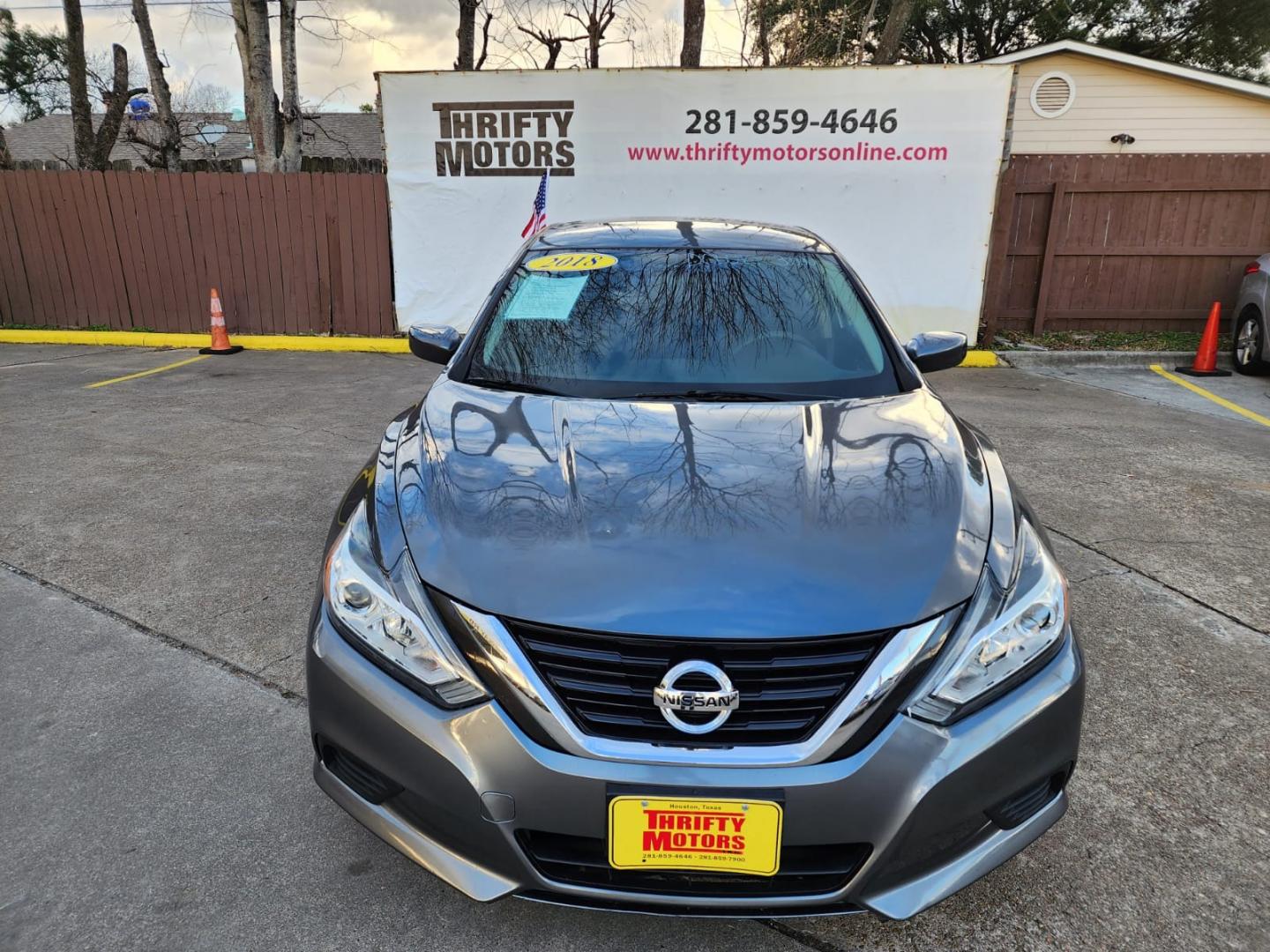 2018 Silver Nissan Altima 2.5 (1N4AL3AP4JC) with an 2.5L L4 DOHC 16V engine, CVT transmission, located at 16710 Clay Rd., Houston, TX, 77084, (281) 859-7900, 29.834864, -95.656166 - Low Down. Low Payments. - Photo#7