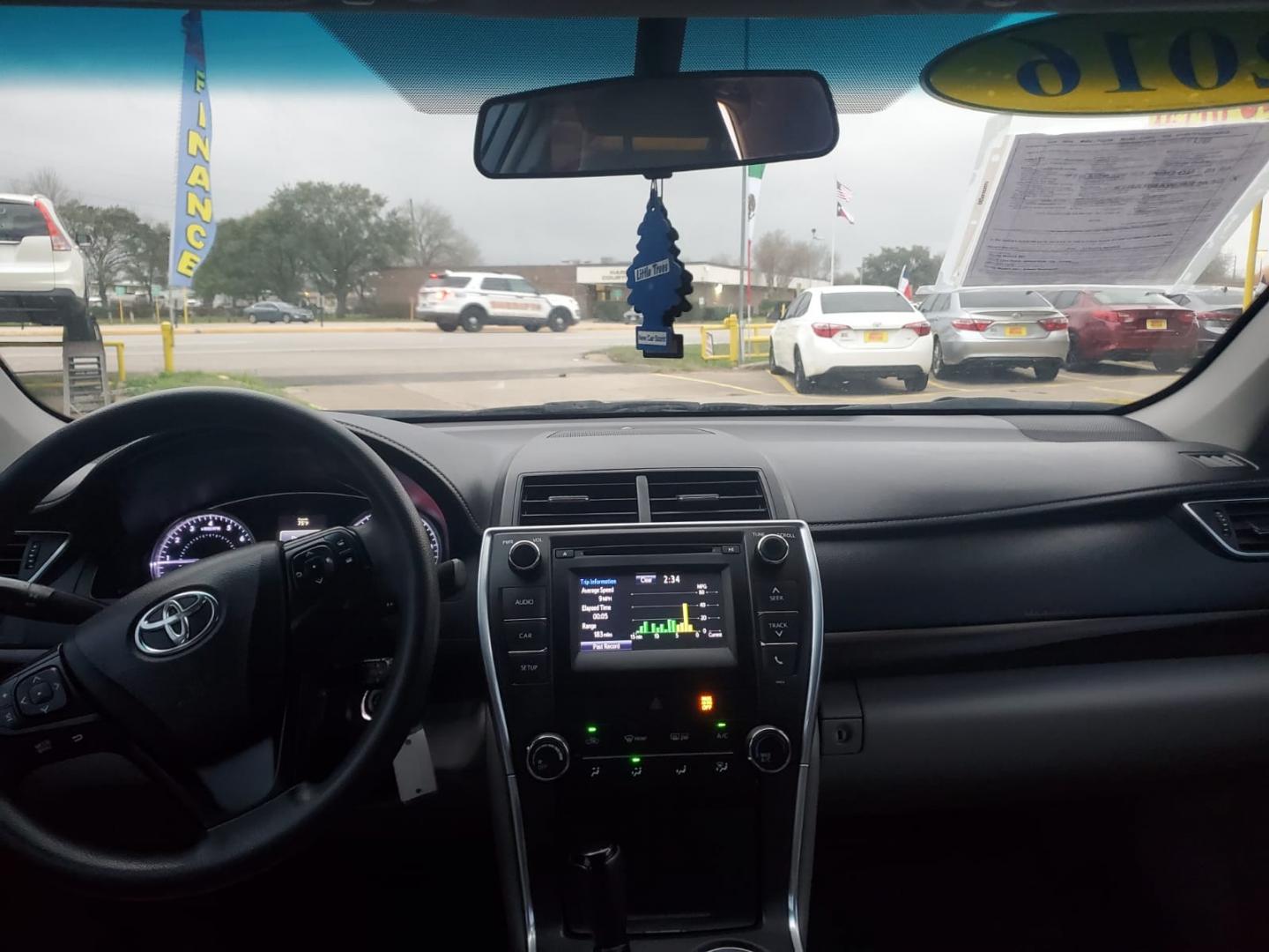 2016 Gray Toyota Camry SE (4T1BF1FK5GU) with an 2.5L L4 DOHC 16V engine, 6-Speed Automatic transmission, located at 16710 Clay Rd., Houston, TX, 77084, (281) 859-7900, 29.834864, -95.656166 - Low Down. Low Payments. - Photo#8